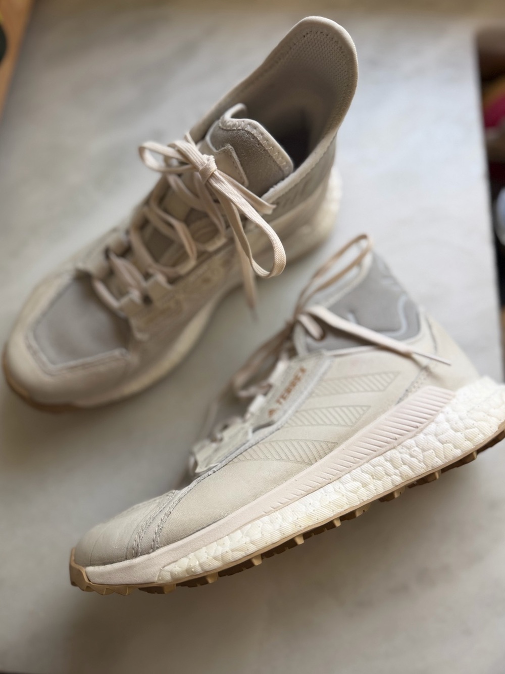 Adidas Terrex Free Hyperblue Mid Boost Hiking Shoes Cream Womens 6 - Picture 2 of 7